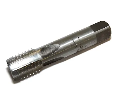 Метчик М16,0х1,0 м/р.Р18 с шахматным шагом