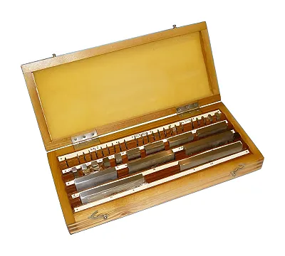 Наборы концевых мер длины № 2, кл.точн.2 (38 мер от 1,005 до 100мм) Micron